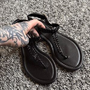Black Braided Thong Sandals - Women's Stylish Summer Flats